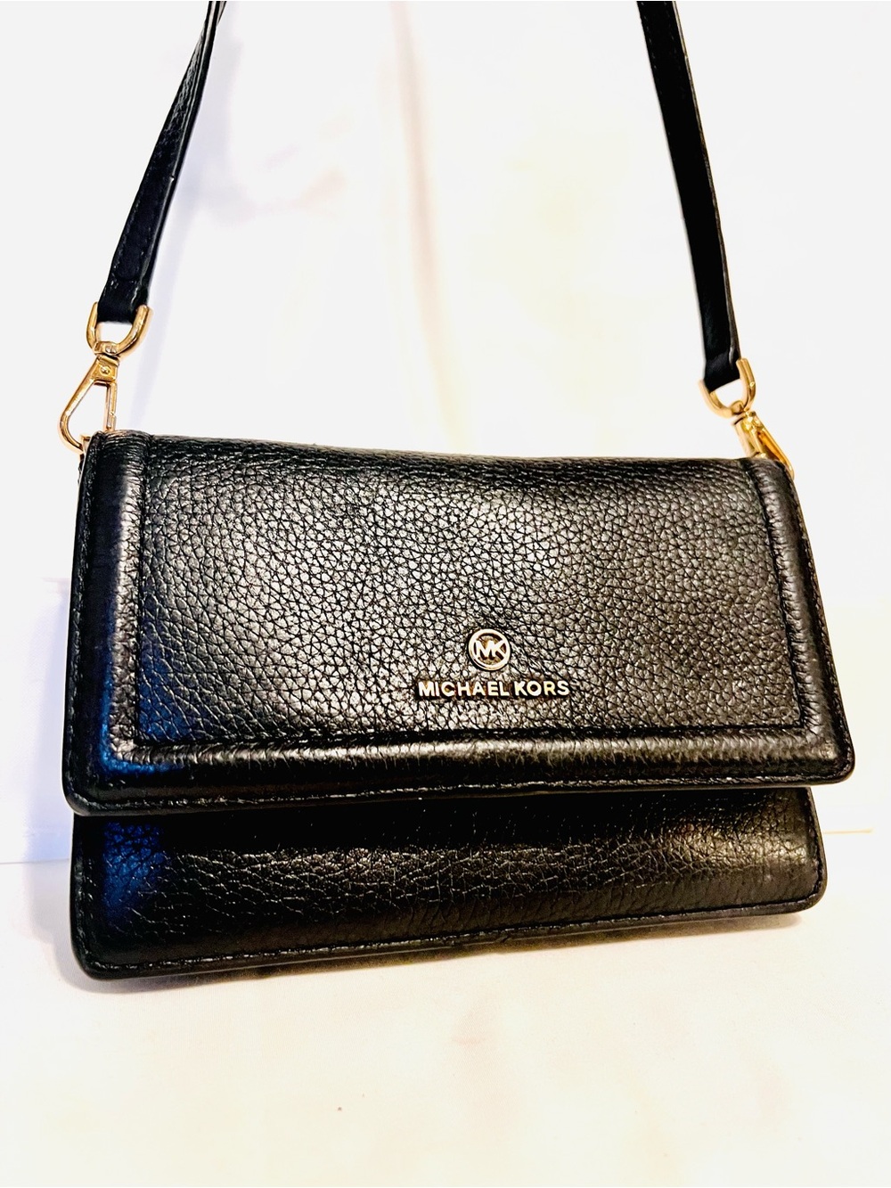 Michael Kors Black Pebbled Leather Crossbody Wallet/Gold Hardware-Phone Holder